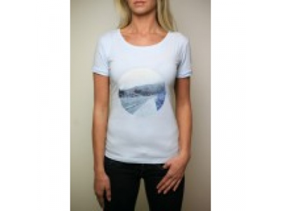 Женская футболка Volkswagen T-Shirt, Ladies, Think Blue, Light Blue от VAG Женская футболка Volkswagen T-Shirt, Ladies, Think Blue, Light Blue